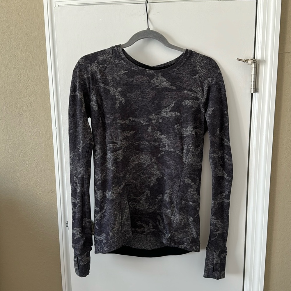 Lululemon camo long sleeve